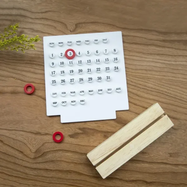 Desk calendar with handmade wooden base - Image 6